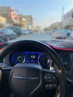 کرایسلەر 300